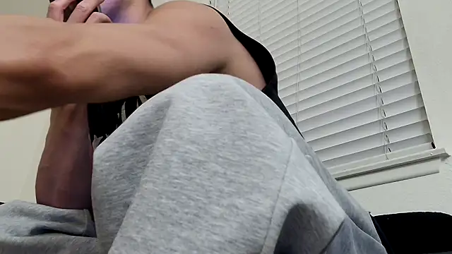 Snapshot of SebastianReiss chatting on February 15, 2026, 7:51 am SebastianReiss online show from February 15, 2026, 7:51 am