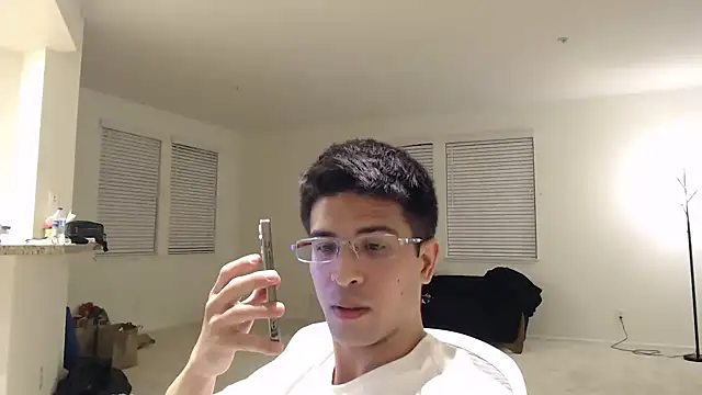 Snapshot of SebastianReiss chatting on February 9, 2026, 6:11 am SebastianReiss online show from February 9, 2026, 6:11 am