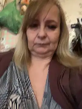 Irina2909xh online show from December 21, 2025, 9:44 am