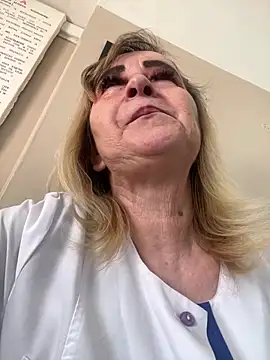 Snapshot of Irina2909@xh chatting on March 20, 2025, 12:00 pm Irina2909xh online show from March 20, 2025, 12:00 pm