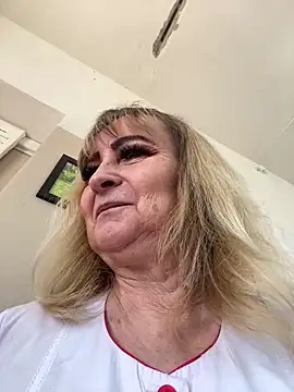 Snapshot of Irina2909@xh chatting on March 4, 2025, 12:12 pm Irina2909xh online show from March 4, 2025, 12:12 pm
