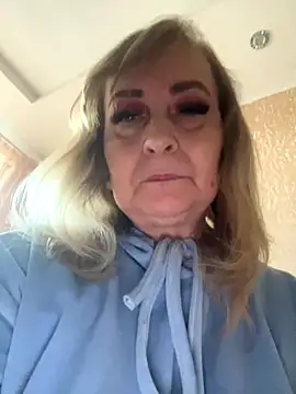 Irina2909xh online show from November 19, 2025, 12:16 pm