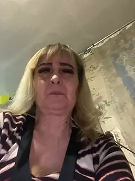 Snapshot of Irina2909@xh chatting on March 8, 2025, 5:54 pm Irina2909xh online show from March 8, 2025, 5:54 pm