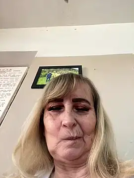 Snapshot of Irina2909@xh chatting on March 21, 2025, 12:17 pm Irina2909xh online show from March 21, 2025, 12:17 pm