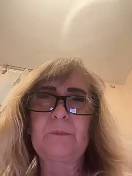 Snapshot of Irina2909@xh chatting on September 13, 2025, 10:10 pm Irina2909xh online show from September 13, 2025, 10:10 pm