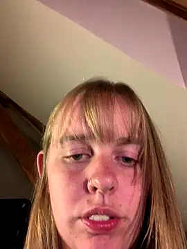MissGirly online show from October 1, 2025, 6:56 pm