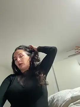 Snapshot of itsCassie chatting on December 16, 2025, 8:46 pm itsCassie online show from December 16, 2025, 8:46 pm