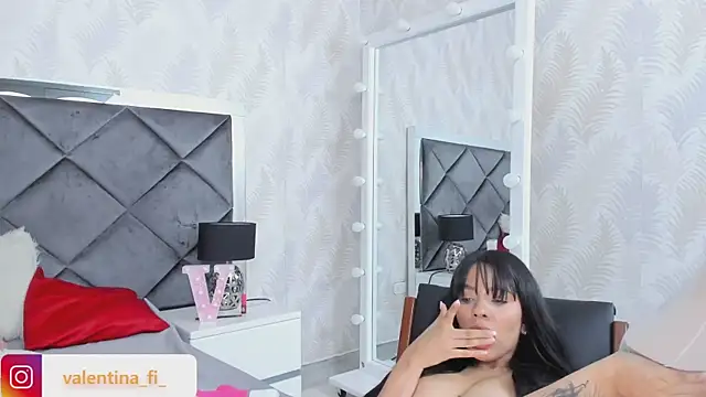 valentina fi online show from February 28, 2025, 3:26 pm