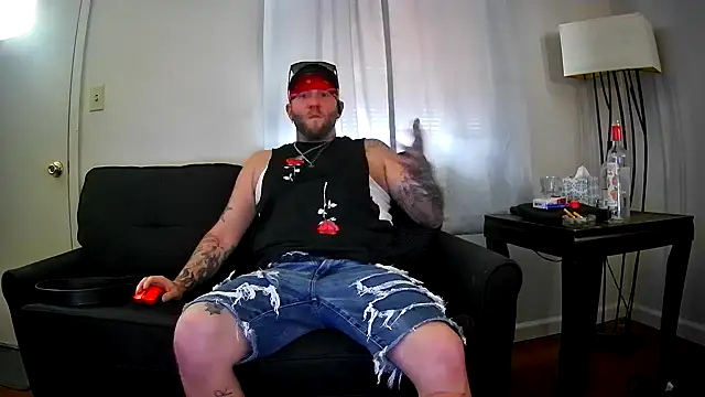 Livingpuddle online show from July 4, 2026, 6:56 pm