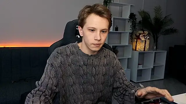 arlekincrop online show from January 14, 2026, 6:33 pm