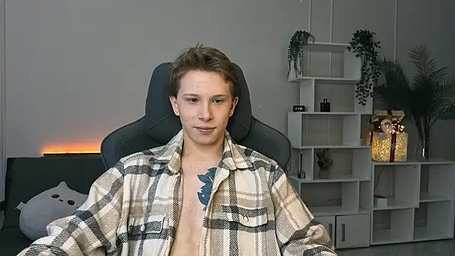 arlekincrop online show from January 15, 2026, 4:43 pm