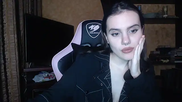 Veronika kruk online show from January 8, 2025, 5:37 pm