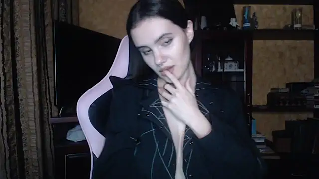 Veronika kruk online show from February 14, 2025, 5:03 pm