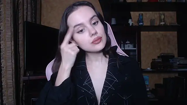 Veronika kruk online show from December 8, 2024, 5:22 pm