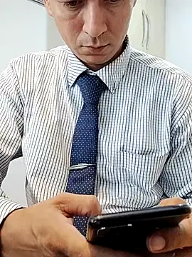 Snapshot of Business_dickkk chatting on March 3, 2025, 4:15 pm Business dickkk online show from March 3, 2025, 4:15 pm