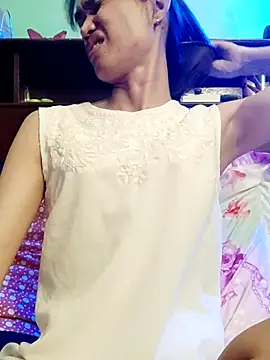 QueenSoreal online show from March 5, 2026, 3:41 pm