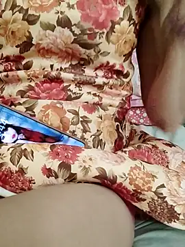 QueenSoreal online show from March 14, 2026, 2:45 pm