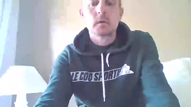 Snapshot of verylargecock chatting on September 12, 2025, 10:15 am verylargecock online show from September 12, 2025, 10:15 am