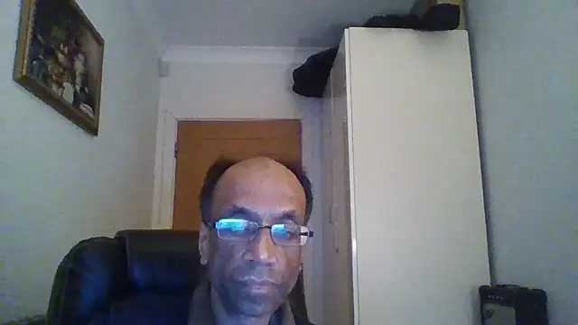 rauncher1 online show from September 28, 2025, 10:50 pm