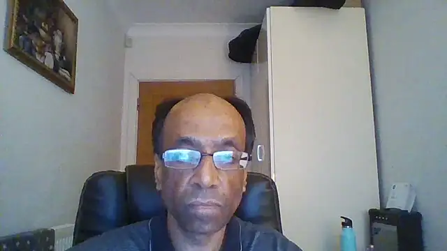 rauncher1 online show from December 5, 2025, 1:10 pm