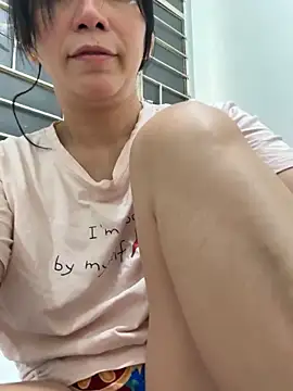 ladyxianne online show from February 16, 2026, 6:06 pm