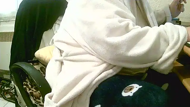 Snapshot of douceur63 chatting on March 26, 2026, 10:57 am douceur63 online show from March 26, 2026, 10:57 am