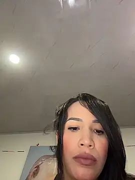 SQUIRTINGQUEEN11 online show from April 3, 2026, 3:02 am