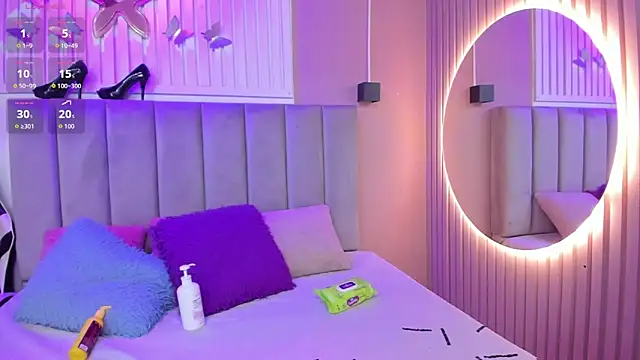 chantall1375 online show from April 16, 2026, 3:18 am