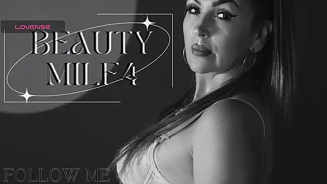 chantall1375 online show from October 9, 2025, 11:44 am