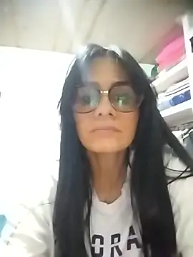 Loreana devil online show from February 23, 2026, 9:37 pm