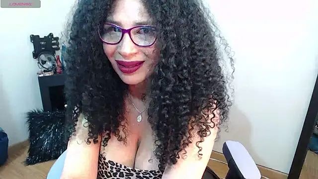 Snapshot of sophialxxx chatting on February 22, 2026, 9:49 pm sophialxxx online show from February 22, 2026, 9:49 pm
