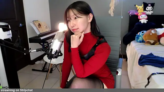 Snapshot of minarocket_ chatting on February 15, 2026, 7:46 pm minarocket online show from February 15, 2026, 7:46 pm