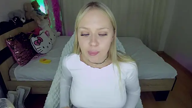 Snapshot of ElinOceanX chatting on September 30, 2025, 7:09 pm ElinOceanX online show from September 30, 2025, 7:09 pm