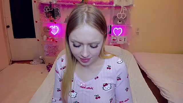 Snapshot of ElinOceanX chatting on March 19, 2025, 6:55 pm ElinOceanX online show from March 19, 2025, 6:55 pm