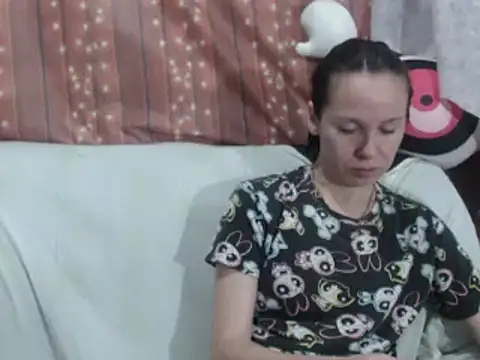 Venusluxodomme online show from February 8, 2026, 4:10 am