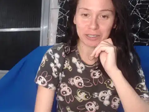 Snapshot of Venusluxodomme chatting on July 12, 2026, 3:18 am Venusluxodomme online show from July 12, 2026, 3:18 am