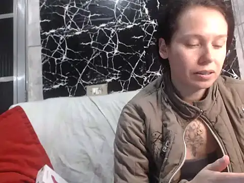 Snapshot of Venusluxodomme chatting on May 28, 2026, 3:14 am Venusluxodomme online show from May 28, 2026, 3:14 am
