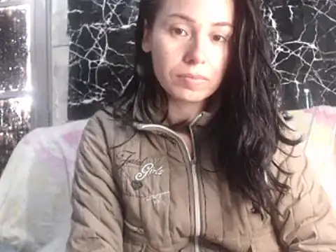 Snapshot of Venusluxodomme chatting on June 19, 2026, 7:30 pm Venusluxodomme online show from June 19, 2026, 7:30 pm