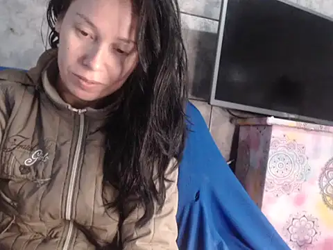 Snapshot of Venusluxodomme chatting on July 21, 2026, 4:03 am Venusluxodomme online show from July 21, 2026, 4:03 am