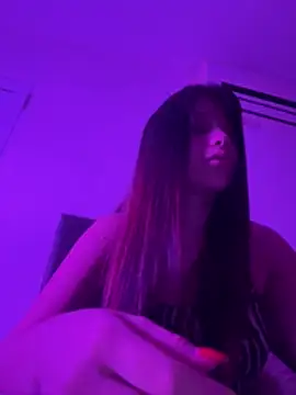 kiarafonseca  online show from February 20, 2026, 1:24 am