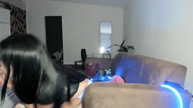 kiarafonseca  online show from November 18, 2025, 3:54 am