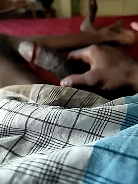 Snapshot of rocksred1 chatting on February 24, 2026, 5:30 am rocksred1 online show from February 24, 2026, 5:30 am