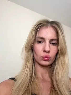 DollyDripp online show from March 31, 2026, 6:54 pm