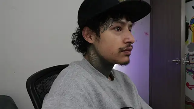 trieone online show from January 9, 2026, 1:51 pm