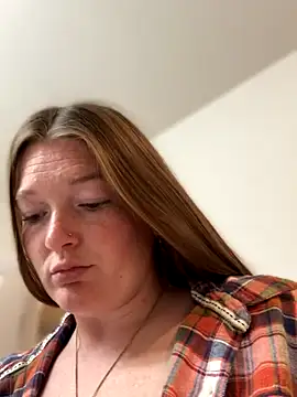 Snapshot of PussiesnCream_ chatting on October 22, 2025, 2:27 pm PussiesnCream online show from October 22, 2025, 2:27 pm