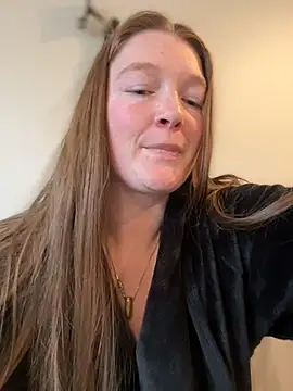 PussiesnCream  online show from January 7, 2026, 9:20 pm