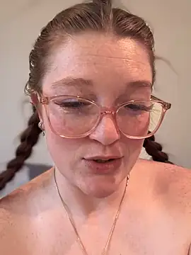 PussiesnCream  online show from February 25, 2025, 8:21 pm