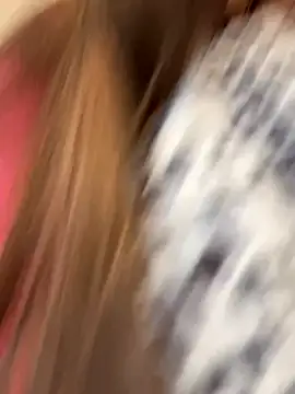 Snapshot of PussiesnCream_ chatting on November 4, 2025, 4:44 pm PussiesnCream online show from November 4, 2025, 4:44 pm