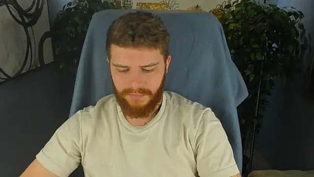 Snapshot of DominicGengry chatting on November 15, 2025, 8:35 pm DominicGengry online show from November 15, 2025, 8:35 pm