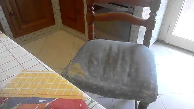 polloiw online show from October 31, 2025, 2:13 pm